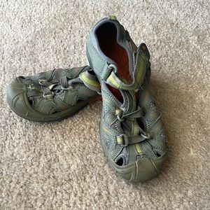 Merrell Girls Youth Hydro Hiker Sandal Gray Olive Green Shoes